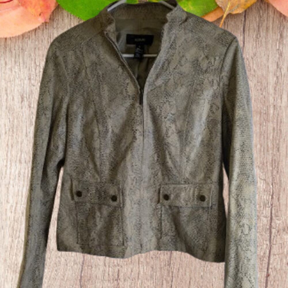 Alfani Medium Leather snake skin design zip front long sleeve lined tan pockets